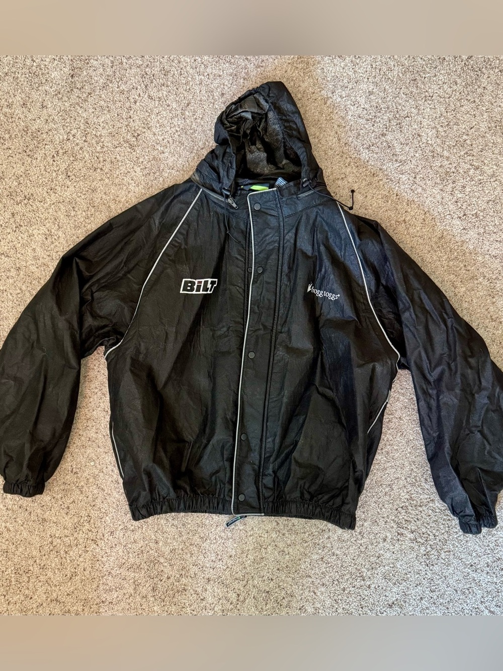 BILT Frog Toggs Black Hooded Rain/Windbreaker Zip-up Jacket and Pants. Size XL